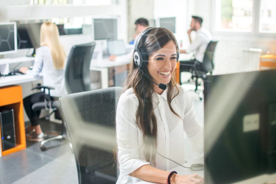 call answering service boosts customer support